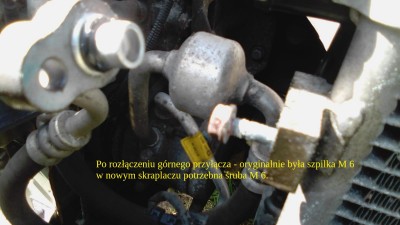 Po rozłączeniu górnego przyłącza.jpg